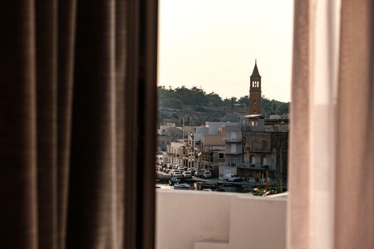 C'Est La Vie Guesthouse Marsaskala Exterior photo
